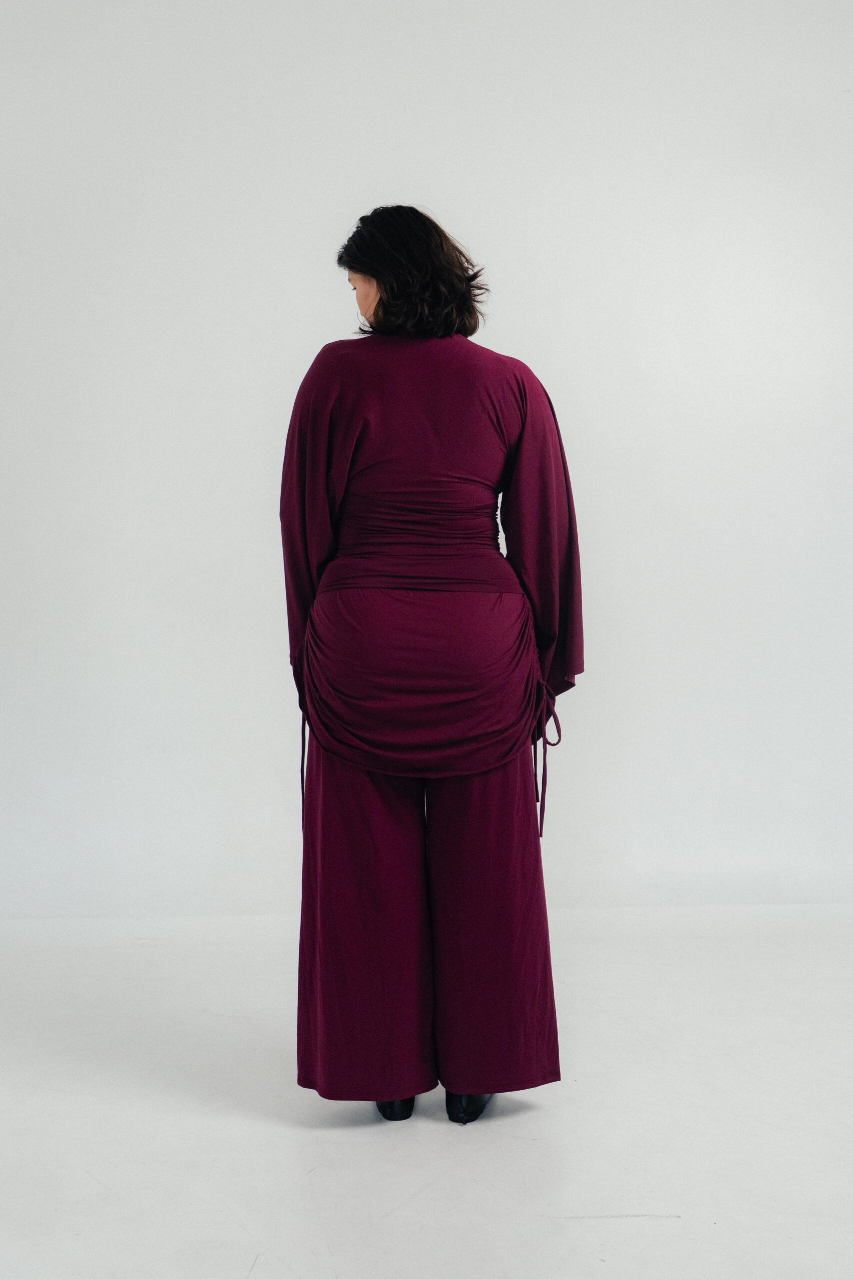 Essential 01 - Image 2