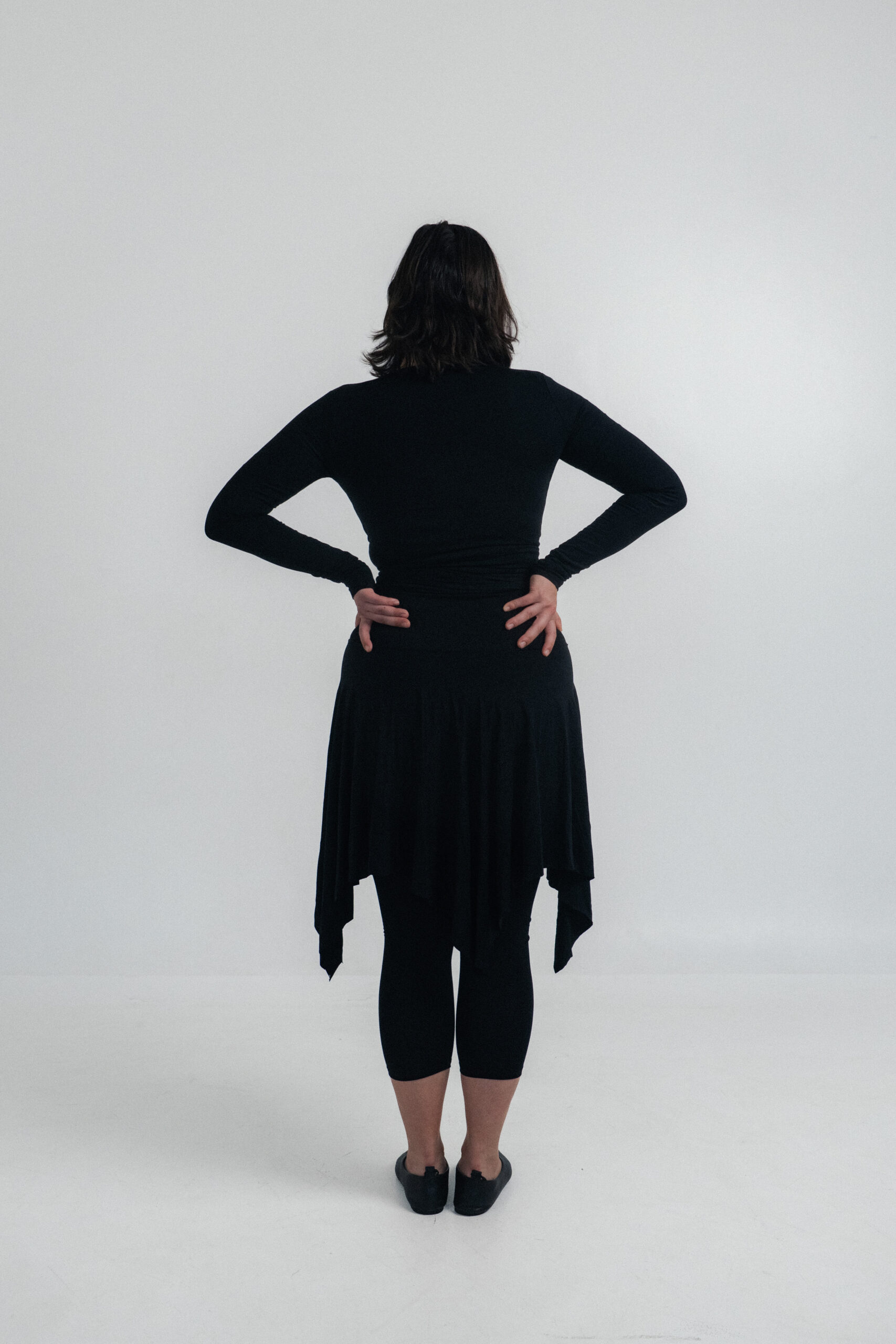 Essential 02 - Image 2