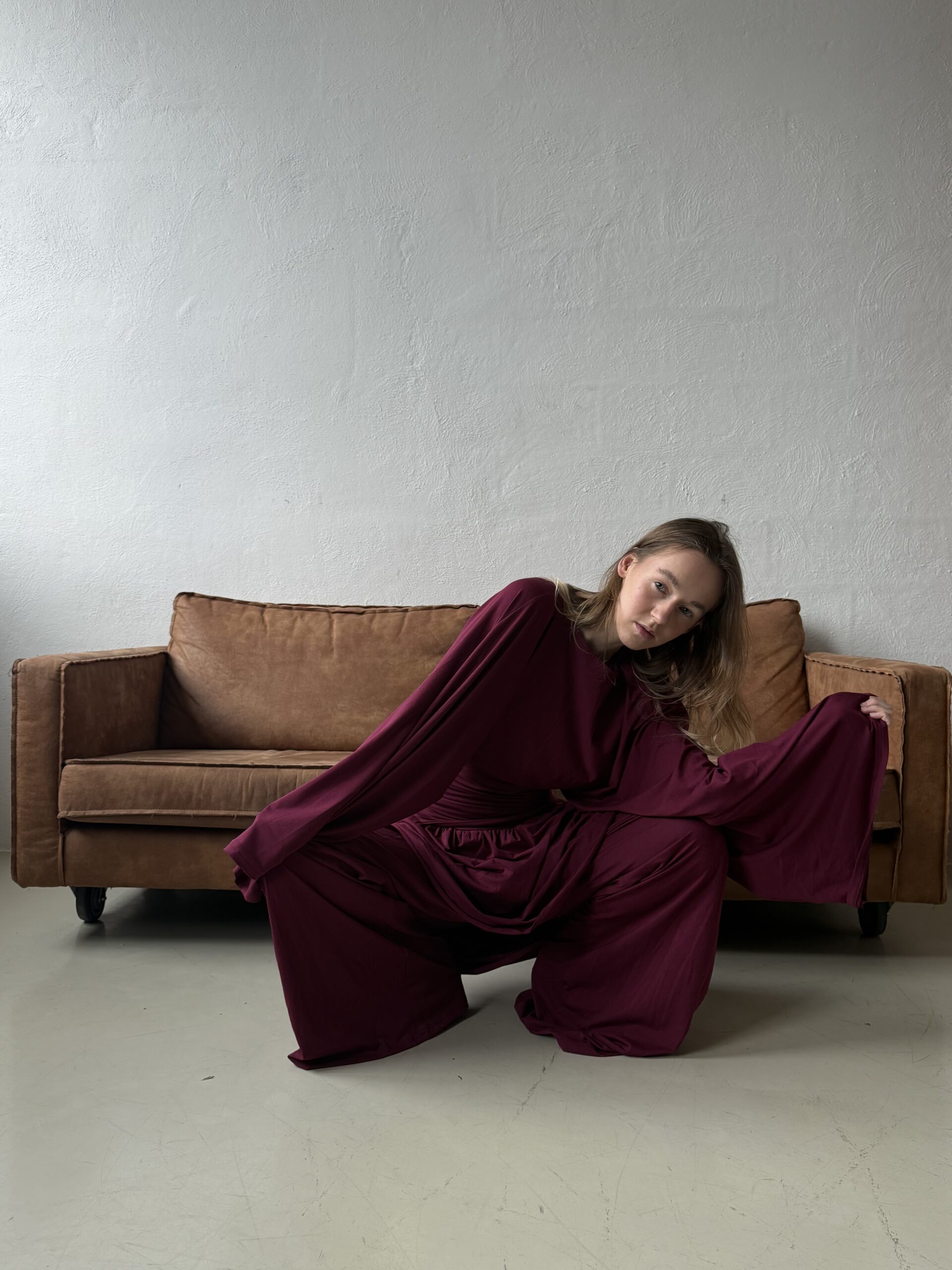 Essential 01 - Image 3
